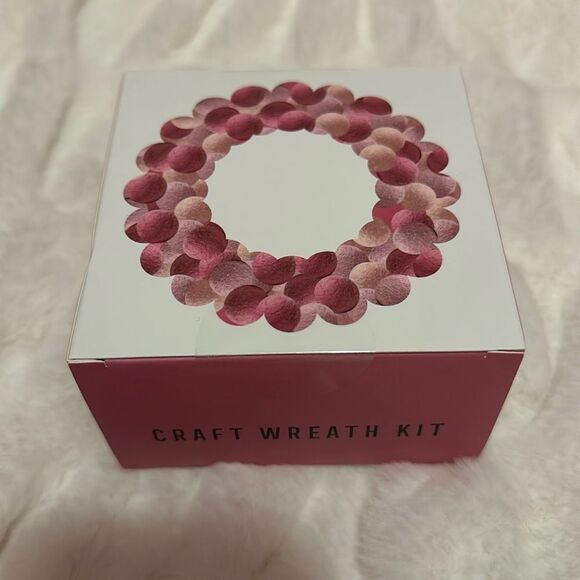 Pink Craft Wreath Kit - Picture 1 of 1